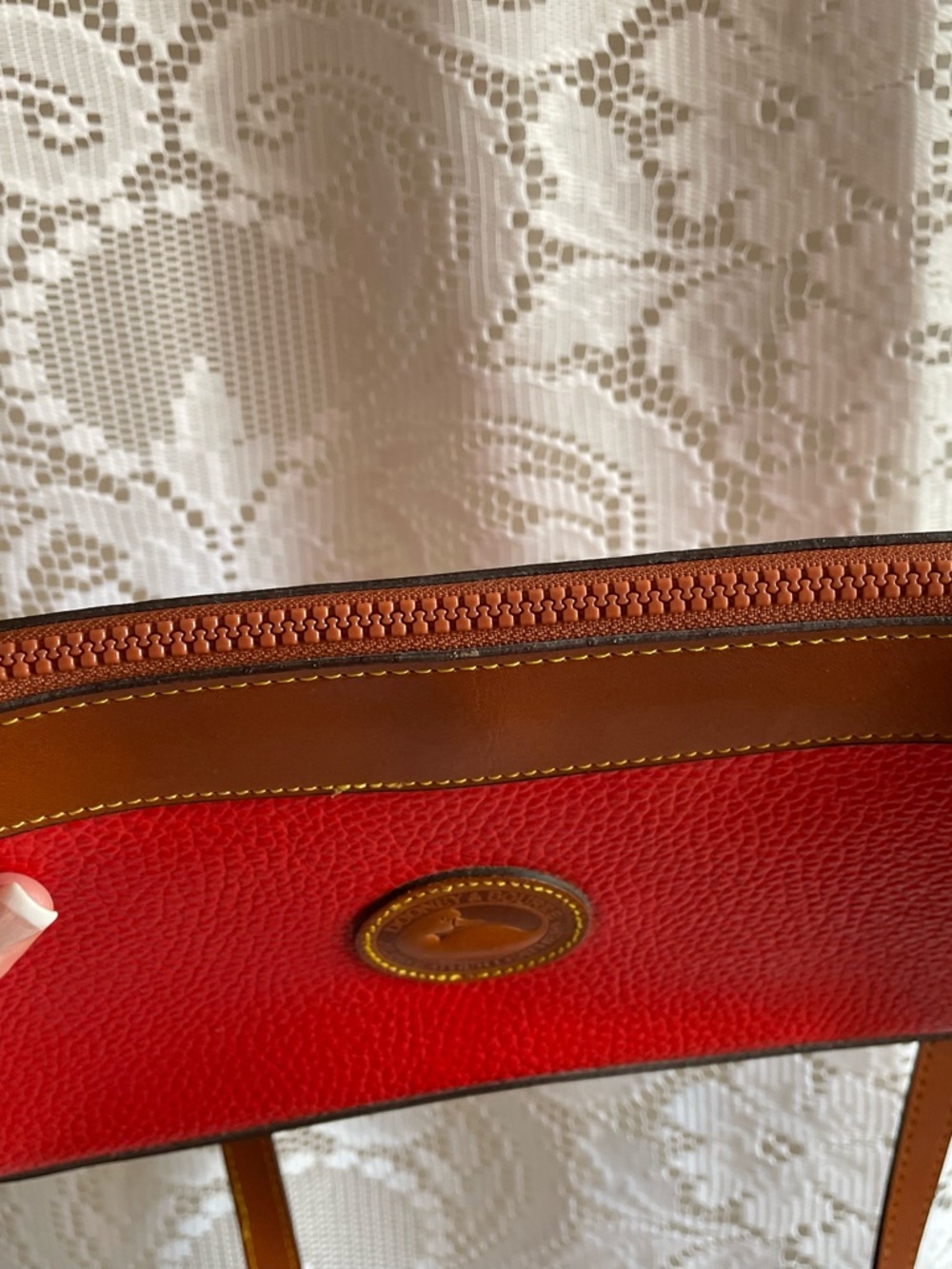 Dooney & Bourke Look Alike Red Pebbled Leather Crossbody Bag - Picture 3 of 16